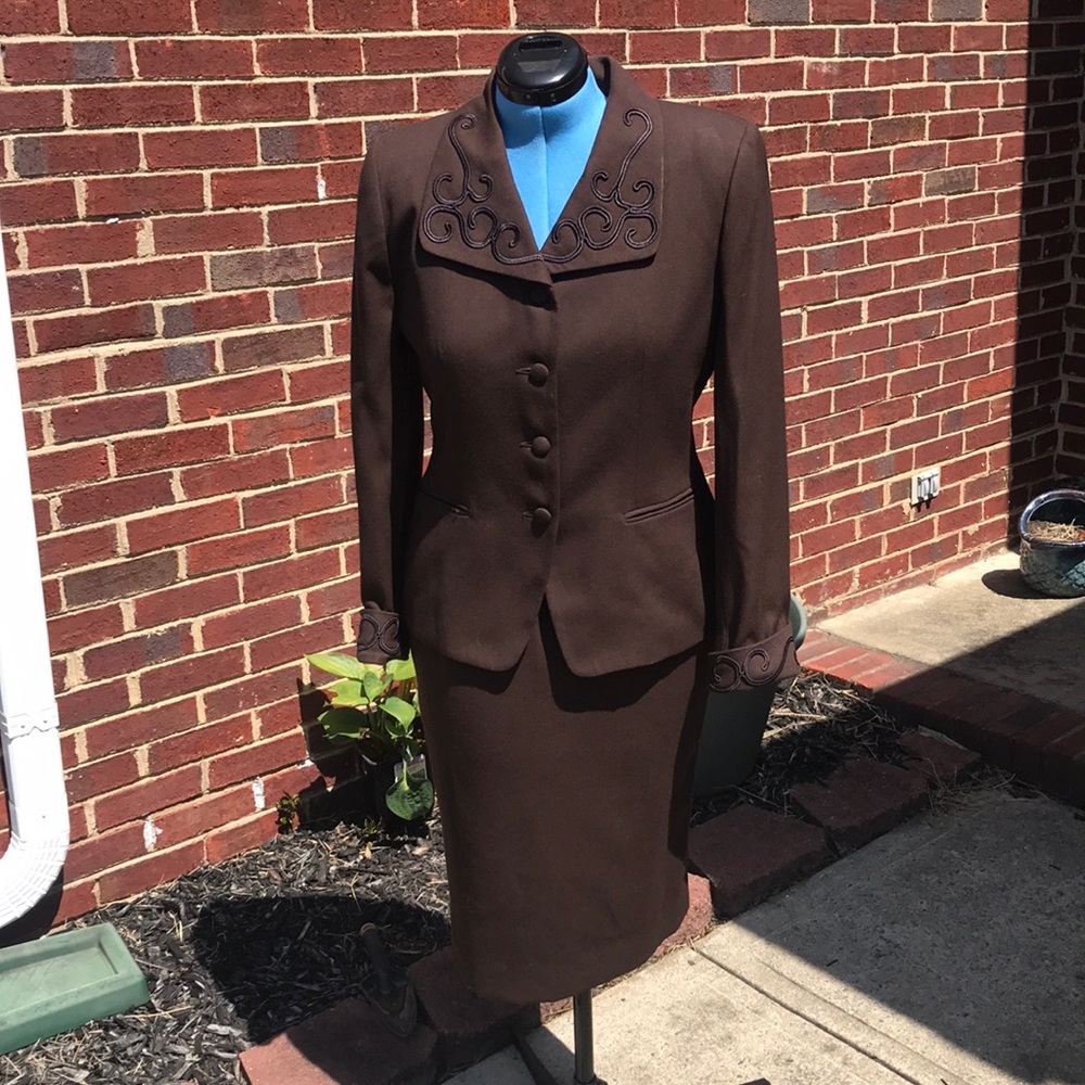 Women’s business suit